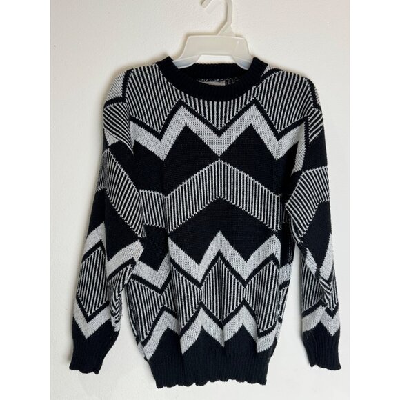Women Vintage Sweater With A Chevron Style Pattern Black White Silver Metallic 8 - Picture 1 of 4